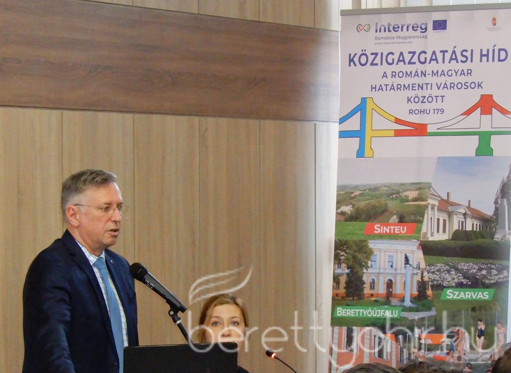 HURO Közigazgatási híd 13